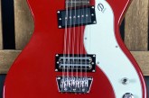 Danelectro 59x12 12 cordas Blood Red-1.jpg